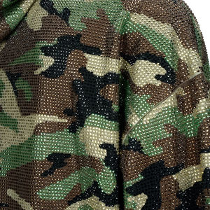 Sudadera con capucha y cremallera para hombre con pedrería y estampado de camuflaje |   Chaqueta de Camuflaje Estilo Urbano |   Sudadera con capucha para hombre, fabricante OEM con logotipo personalizado - Product Image 3