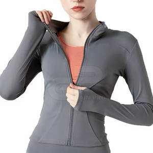 Veste de yoga pour femme moderne, séchage rapide, matière extensible, coupe ajustée, fermeture éclair, vêtements de sport pour la salle de sport et les entraînements - Product Image 6