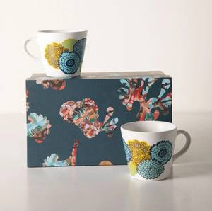 ชุดแก้วกาแฟเซรามิคลายดอกไม้สุดหรู พร้อมลายพิมพ์สีสันสดใส เคลือบเงา ด้ามจับถนัดมือ ดีไซน์พร้อมเป็นของขวัญ - Product Image 2