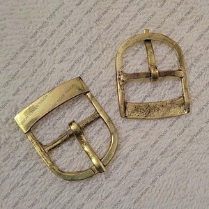 Hebilla de cinturón de una sola punta de latón antiguo con barra central en forma de D para cinturón de cuero TT-7926 - Product Image 5