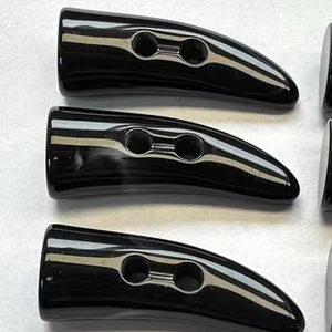 100% Handmade NATURAL CRAFTS Premium Design Eco-Friendly Modern Horn <b>Toggle</b> <b>Button</b> Garment Accessories Perfect Enterprises - Product Image 1