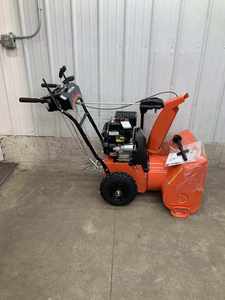 Souffleuse à neige Ariens Classic 24 pouces à deux étages, moteur noir, 1000 kg, garantie de 2 ans, fabrication américaine, machine de déneigement d'hiver pour l'extérieur - Product Image 3