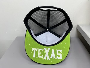 Gorra Trucker de Malla de 5 Paneles con Parche de Goma de la Bandera de Texas, Impresión Personalizada Bajo Visera Plana, Ajustable, Unisex, para las Cuatro Estaciones - Product Image 5