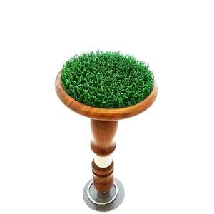 Découvrez la perche de table IMPEX Falconry - Support portable et étanche pour oiseaux de proie avec herbe synthétique et base à ventouse pour toutes les saisons - Product Image 2