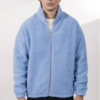 Veste d'hiver douce en sherpa avec doublure en polaire, forme confortable et fermeture éclair sur le devant