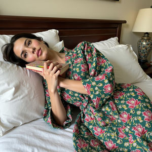 Serenity Bloom Mujer Modern Garden Oasis Floral Kimono Robe Vestido Tallas grandes Cierre de cintura elástica para verano y otoño - Product Image 1