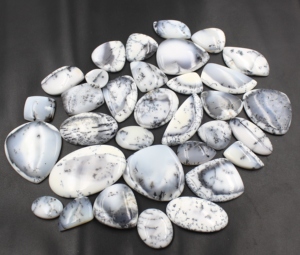 Lot de cabochons d'opale dendritique naturelle – Cabochons de pierres précieuses en vrac pour la fabrication de bijoux, pierres d'opale dendritique de formes variées en gros - Product Image 1