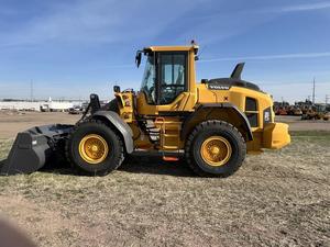 รถตักหน้า Volvo L70F คุณภาพดีที่สุด พร้อมชิ้นส่วนไฮดรอลิก HYDAC และประสิทธิภาพการทำงานสูง - Product Image 2