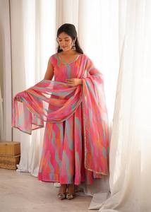 AARIKA TEXTILE Vestido de Lujo con Estampado Maslin y Cuello en V, Pantalón de Encaje con Espejo y Dupatta a Juego, Traje Tradicional Étnico para Bodas y Fiestas - Product Image 2