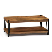 Table basse carrée industrielle vintage avec base en métal robuste, idéale pour les restaurants, bistrots et salles à manger.