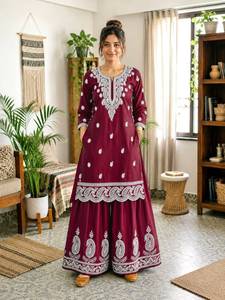 Conjunto de Kurta Sharara Bordado para Mujer, Ropa Étnica de Diseñador, Ropa de Fiesta, Traje Tradicional Indio Salwar con Bordado Blanco Intenso - Product Image 1