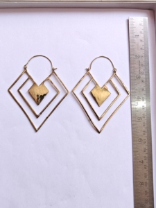 Pendientes de Oro con Diamantes en Capas Geométricas, Joyería Boho Minimalista con Colgante de Corazón para Mujer - Product Image 2