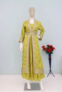 Vestido Anarkali Amarillo Bordado de Manga Larga con Bolero y Cinturón, Traje de Boda Indio Largo Hasta el Suelo - Product Image 4