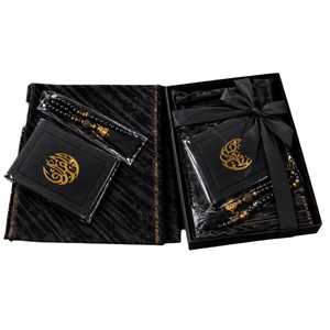 Coran sacré avec calligraphie dorée et couverture noire, avec tasbih dans un coffret cadeau, design avec inscriptions arabes, présentation élégante pour les cadeaux du Ramadan et de l'Aïd - Product Image 2