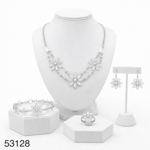 Elegante Juego de Collar y Pendientes de Mujer con Diseño de Hoja, Chapado en Oro y Circonitas, Cadena de Cuerda de 16 Pulgadas, Modelo 53135 - Product Image 5