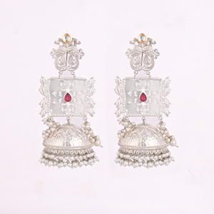 Boucles d'oreilles ethniques Jhumka en perles Hydro Kundan roses pour femmes |   Bijoux indiens traditionnels en laiton plaqué argent - Product Image 1