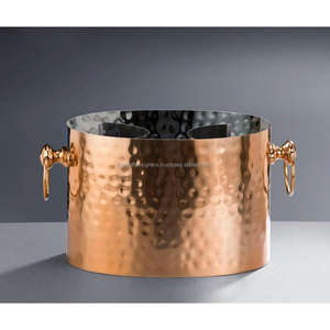 Cuve à boissons en cuivre martelé Design hautement isolé Nouveau style américain Grand seau à glace Champagne Refroidisseur de boissons froides Logo personnalisé - Product Image 6
