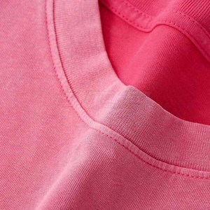 T-Shirt Uomo Effetto Acid Wash Vestibilità Comoda Tessuto Morbido Streetwear di Tendenza Look Quotidiano alla Moda - Product Image 4