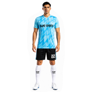 Venta al por Mayor de Camisetas de Fútbol para Hombre de Diseño Reciente y Alta Calidad, Secado Rápido, 100% Poliéster, Servicio OEM, Impresión por Transferencia de Calor - Product Image 4