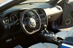 Audi RS5 Cabriolet 2015, Vehículo Usado con Garantía de Fábrica - Product Image 5