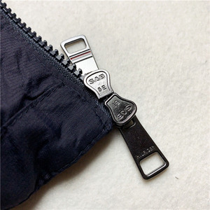 Vêtements pour femmes de haute qualité, style sportif et streetwear, vestes matelassées pour femmes, tissu doux en polyester et nylon, veste matelassée à capuche - Product Image 5