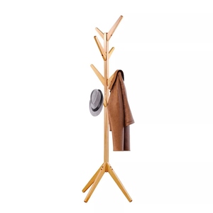 Percheros de madera de diseño moderno con acabado en cerezo y base de trípode, minimalistas para la entrada o el dormitorio, disponibles en tamaño y color personalizados. - Product Image 5