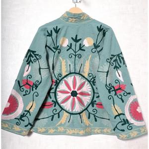 Veste en coton Suzani faite à la main, style bohème, brodée, pour femme, idéale pour les festivals - Product Image 5