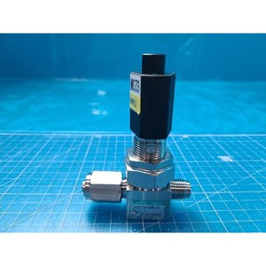 Capteur de pression numérique CKD ODG10V-4RM-S1, utilisé comme pièce détachée pour équipement semi-conducteur d'occasion - Product Image 4