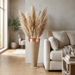 Vase de sol en fer fait main de 24 cm avec bordure en cuivre sable chaud, design conique pour la décoration intérieure, les hôtels et les mariages - Product Image 2