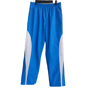 Traje Cortavientos Impermeable Premium para Hombre con Logotipo Personalizado – Chándal Transpirable de Alto Rendimiento para Exteriores con Protección para Todo Tipo de Clima - Product Image 3