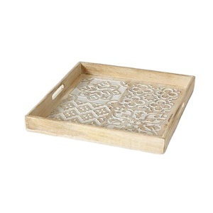 Plateau surélevé en bois rustique de style ferme, plateau de service rectangulaire à pieds, support en bois brun foncé, décoration de comptoir, présentoir - Product Image 1