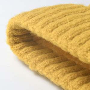 Bonnet en laine tricoté léger à rayures jacquard avec doublure polaire pour l'automne et l'hiver, protection des oreilles - Product Image 3