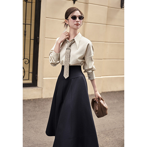 Jupe midi évasée noire élégante pour femme, taille haute, style décontracté ou professionnel, fabrication ODM/OEM sur mesure, RYAN - Product Image 4
