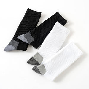 Chaussettes tricotées d'été pour hommes, transfrontalières, à crochets et œillets, antidérapantes, absorbant la transpiration, style décontracté, basketball, streetwear, logo personnalisé, sport - Product Image 1