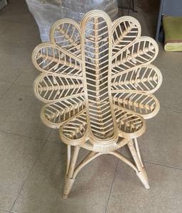 Chaise en rotin à fleurs pour enfants Chaise pour bébé en rotin faite à la main et au design moderne Chaise pour enfants en gros Meubles pour enfants en bas âge - Product Image 2