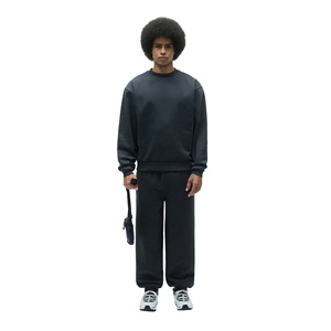 Ensemble de survêtement premium à col rond en molleton 100 % coton respirant pour la course, l'entraînement et le fitness, personnalisable - Product Image 1