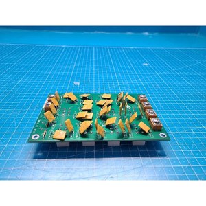 Carte de circuit imprimé Lam Research, DC POWER DIST. 810-010026-001 Pièces d'équipement semi-conducteur d'occasion, état actuel - Product Image 6