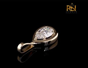 Pendentif solitaire en diamant de laboratoire taille poire 3 carats, serti clos, or massif 9K 14K 18K, couleur DEF, clarté VVS2, bijoux fins personnalisés - Product Image 4
