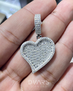 จี้รูปหัวใจทรงบาแกตต์ประดับมอสซาไนต์ เงินแท้ 925 สไตล์ฮิปฮอป จี้แบบฝังเพชร จี้สั่งทำพิเศษ เครื่องประดับแร็ปเปอร์ - Product Image 1