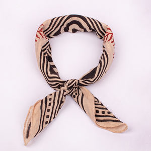 ผ้าพันคอพิมพ์ลายบล็อก 100% ผ้าฝ้าย ขายส่ง ผ้าคลุมบิกินี่ ผ้าปาเรโอ ผ้าพันคอสี่เหลี่ยมทำมือ และผ้าเช็ดหน้า ผ้าพันคอพิมพ์ลาย Bagru สำหรับการเดินทาง - Product Image 5