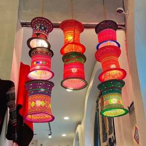 Lanternes en bambou écologiques avec doublure en rotin, motif floral peint, pour la maison et l'extérieur, décoration du Nouvel An et des mariages - Product Image 1