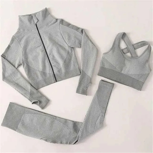 Ensemble de yoga 2 pièces sans couture pour femmes Gym Training Fitness Activewear Set - Product Image 2