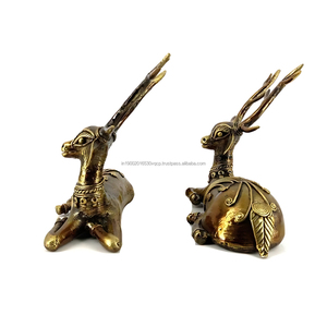 Par de estatuillas de Arte de ciervo de latón antiguo, diseño rústico tradicional de 5,5 pulgadas, acabado dorado, Decoración de mesa de plata hecha a mano para regalo del hogar - Product Image 3