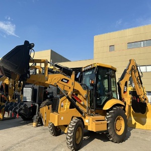 Chargeuse-pelleteuse CAT 420F d'occasion de qualité supérieure avec efficacité hydraulique et système 4x4 robuste Achetez maintenant avec option de livraison rapide - Product Image 3