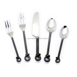 Juego de Cubiertos Clásico Dorado con Mango de Resina, Cuchara, Tenedor y Cuchillo de Acero Inoxidable, Vajilla al por Mayor para Comedor Fino, Decoración para el Hogar y la Cocina - Product Image 2