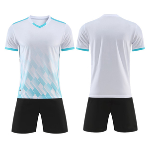 Camiseta de Fútbol para Hombre Temporada 25/26, Diseño Retro, Transpirable, Secado Rápido, 100% Poliéster, Ligera - Product Image 3