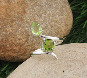 Peridot <b>Quartz</b> <b>Ring</b> 925 Sterling Silver August Birthstone Wedding Jewelry for Women Brilliant Cut Green <b>Quartz</b> Classic Style - Product Image 4