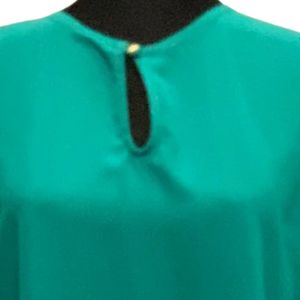 เสื้อเชิ้ตแขนยาวสีเขียวแต่งระบายสำหรับผู้หญิง เสื้อแฟชั่นลำลองทรงหลวมสวยหรู แขนเสื้อเป็นชั้นๆ เหมาะสำหรับใส่ทำงาน - Product Image 4