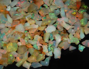 Piedra preciosa pulida de espécimen en bruto de ópalo Natural Etíope para hacer piedras y joyas Juego y fuego de color natural - Product Image 1