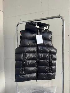 Gilet matelassé à capuche confortable pour homme, grande taille, coupe-vent décontracté, sans manches, design uni, automne-hiver - Product Image 3